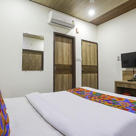 Fabhotel Vedanta Inn - Nr Sitabudli Fort 나그푸르 외부 사진