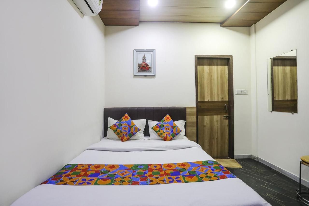 Fabhotel Vedanta Inn - Nr Sitabudli Fort 나그푸르 외부 사진