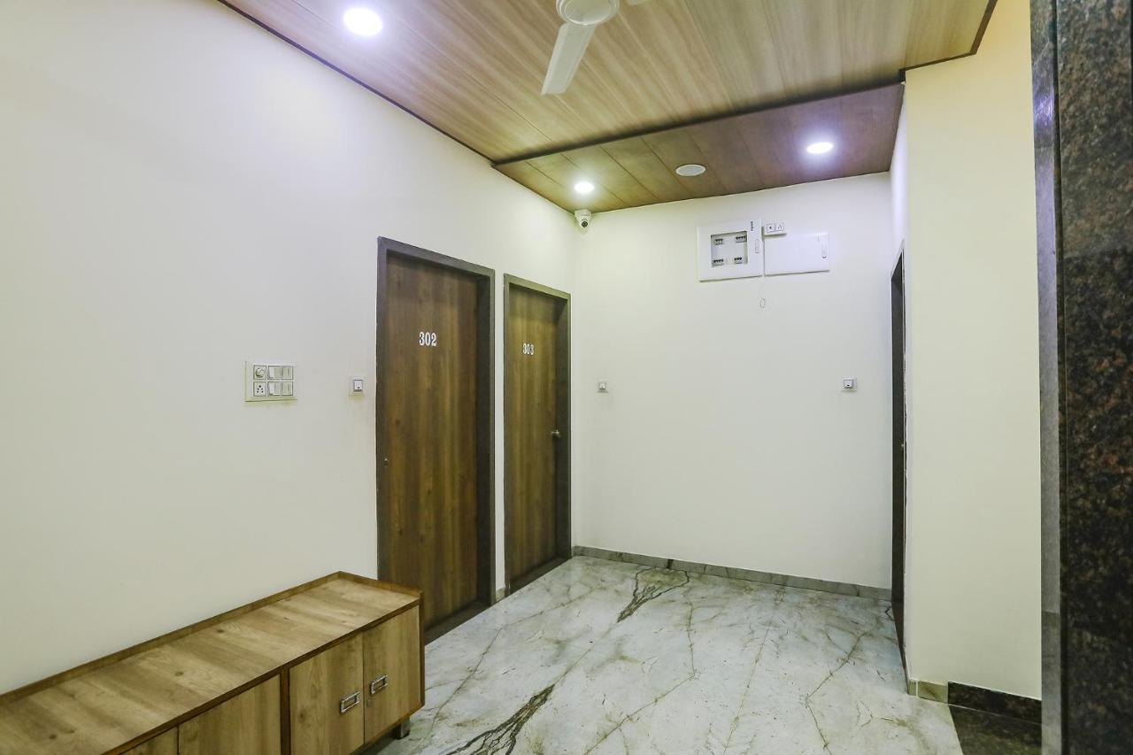 Fabhotel Vedanta Inn - Nr Sitabudli Fort 나그푸르 외부 사진