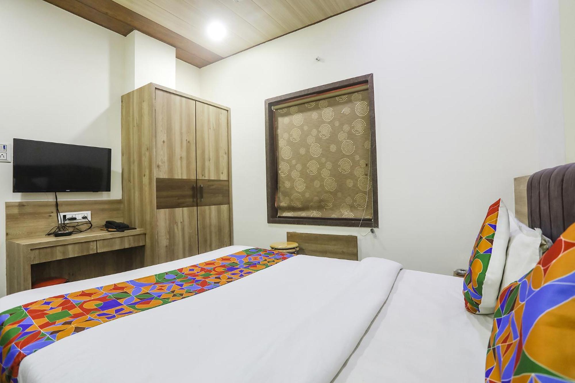 Fabhotel Vedanta Inn - Nr Sitabudli Fort 나그푸르 외부 사진
